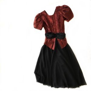 Le Kress  WOMEN'S DRESS VINTAGE FITS 4 DRESSY